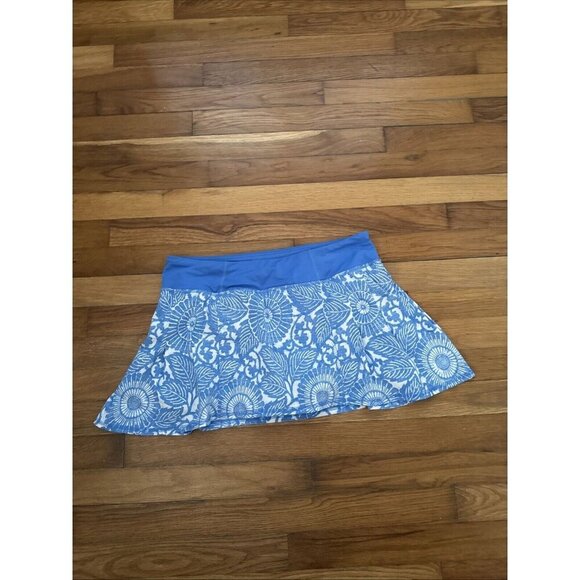 Lululemon Dresses & Skirts - Lululemon Run: In The Sun Skirt skort Beachy Floral Porcelaine Blue Size 8